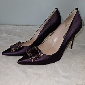 Vero Cuoio SJP punch satin heels